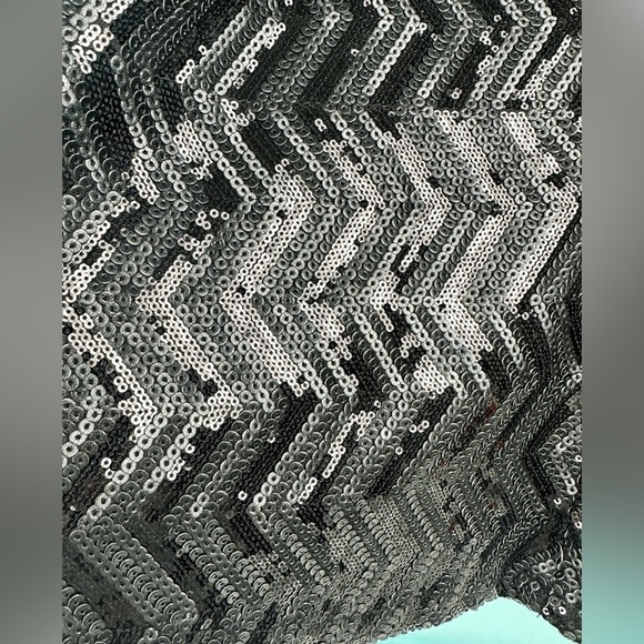 Evening black skirt leather and sequin, lined, size 4 (S) approx 26", NWT - Picture 5 of 11